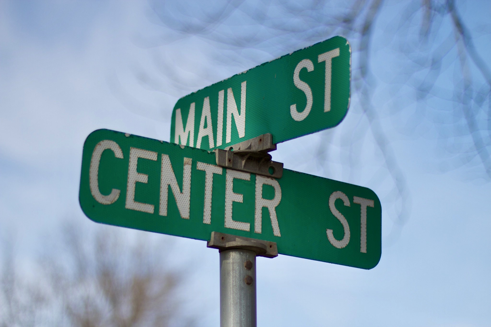 photo of a Main Street sign